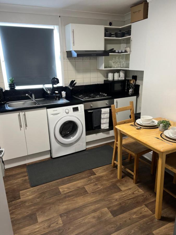 Dalston 1 Bedroom Flat Londra Exterior foto