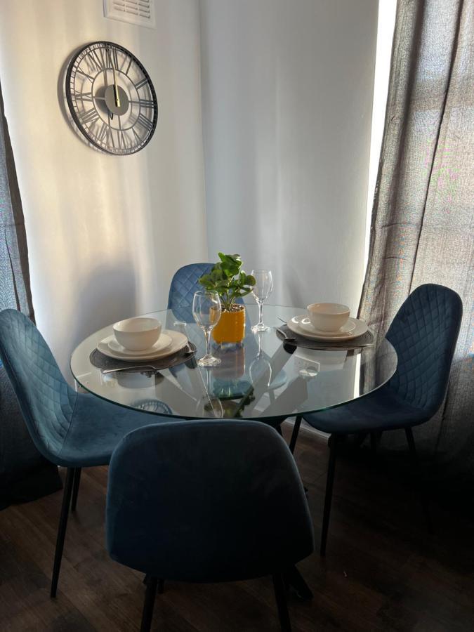 Dalston 1 Bedroom Flat Londra Exterior foto